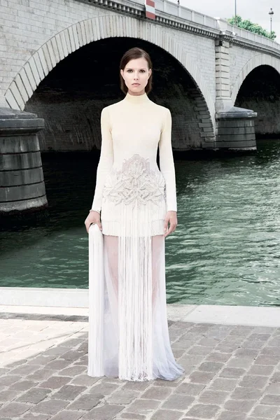 Look 17